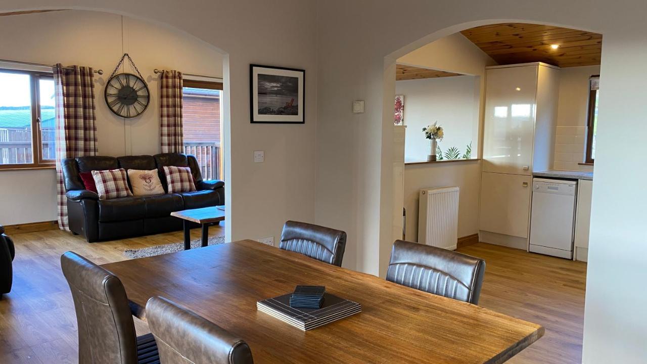 Chalet Kingfisher With Hot Tub *